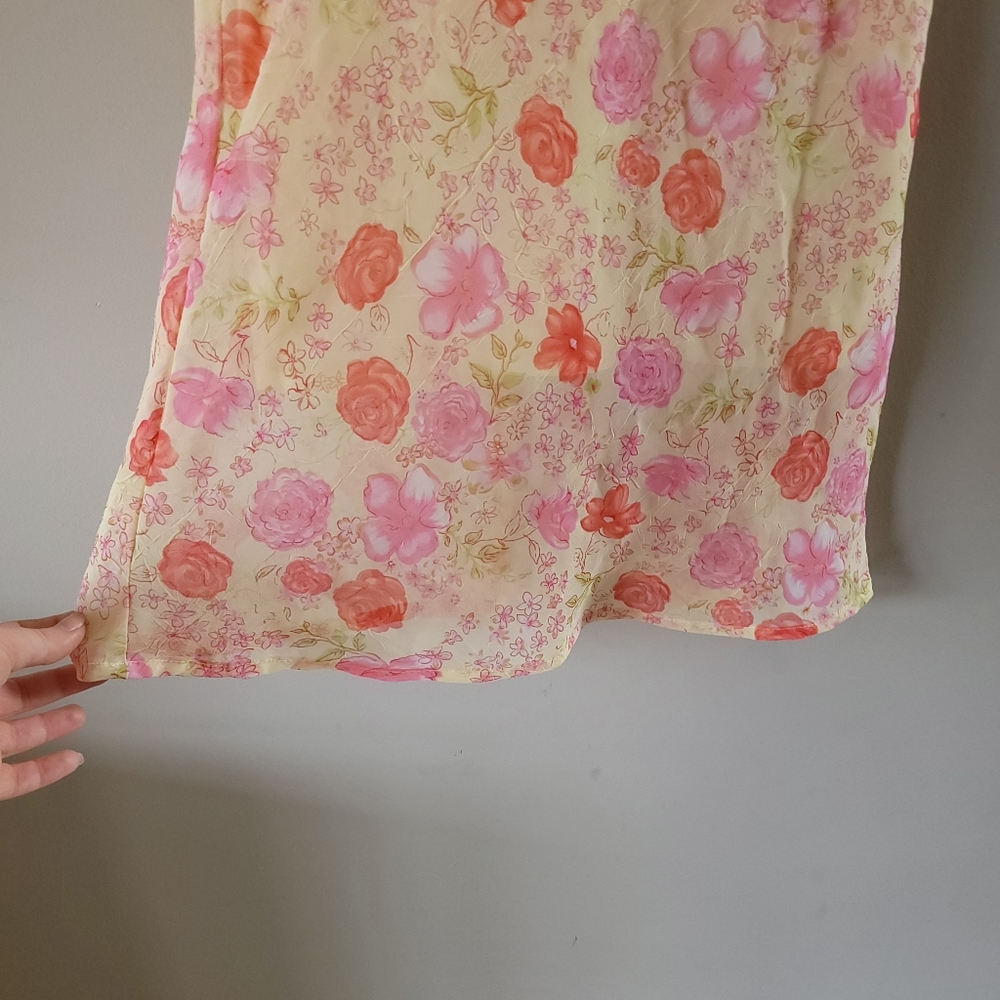 *sold* 90s Vintage Spring Floral Mini Dress - Picture 6 of 15